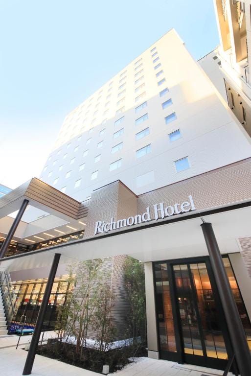 Richmond Hotel Yokohama Ekimae — 1