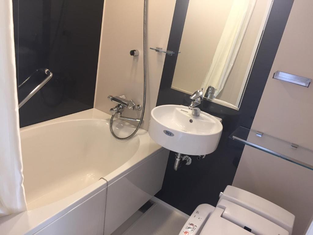 Richmond Hotel Yokohama Ekimae — 4